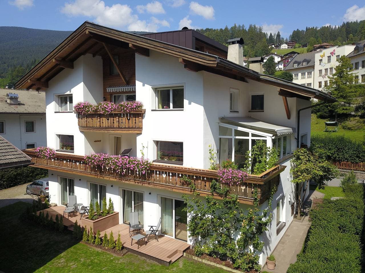 Apartments Montblanc Sella 1