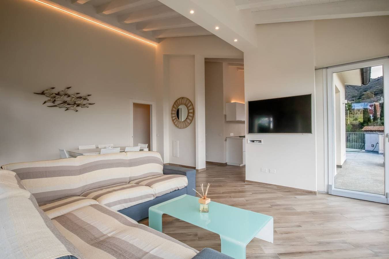 Foto 9 von 46: Ferienhaus für 5 Personen mit Balkon