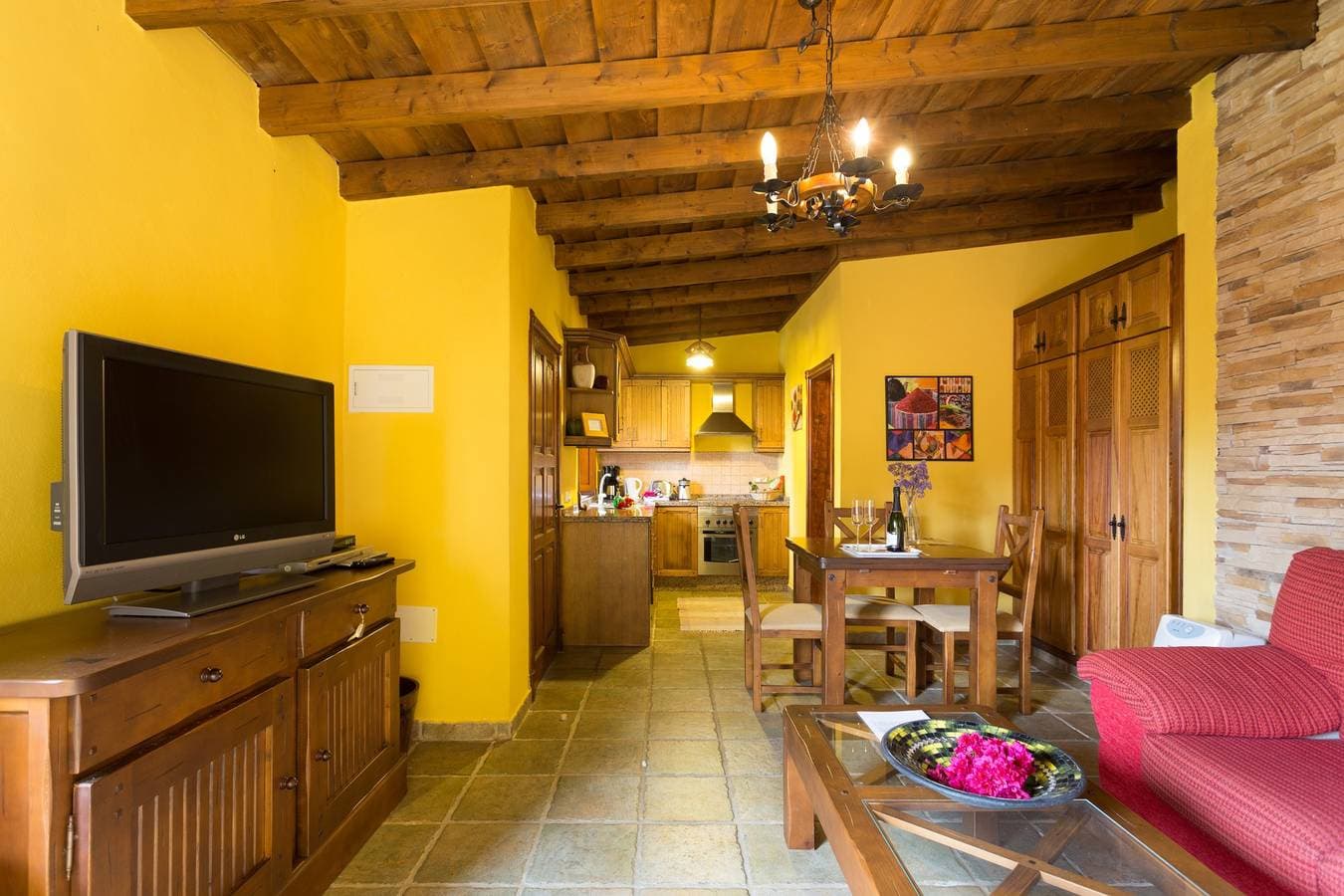 Foto 5 von 35: Casa el Canario, beheizter Pool, Grill, Garten