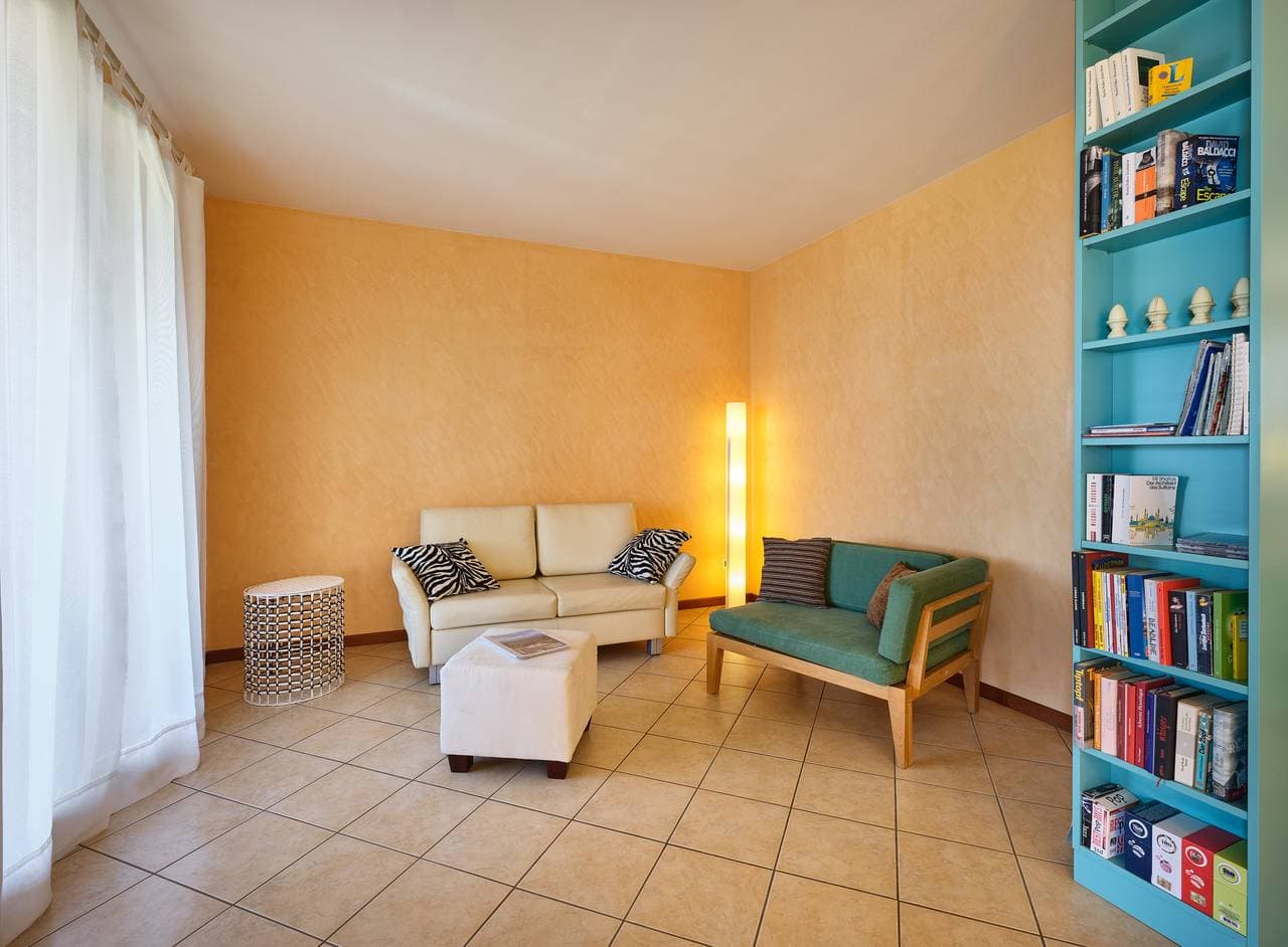 Foto 5 von 44: Regarda - "Perla Del Garda" Wohnung in Lazise mit Terrasse mit Seeblick und Pool
