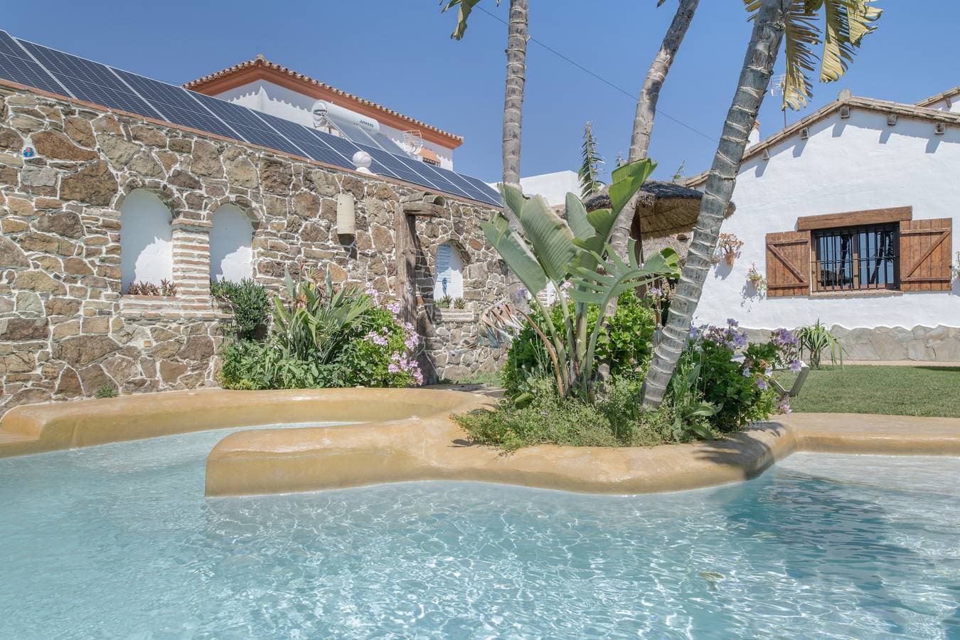 Foto 5 von 31: Apartamento El Cortijo 1: Pool, Terrasse und Klimaanlage in Conil de la Frontera