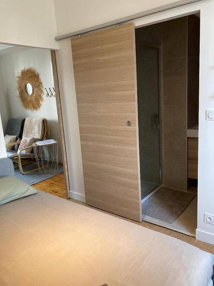 Foto 10 von 19: One-Bedroom Apartment