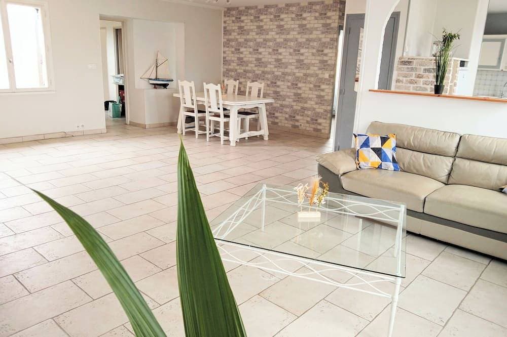 Foto 5 von 10: Spacieuse Maison Avec Jardin. Idéal Pour Visiter la Charente Maritime
