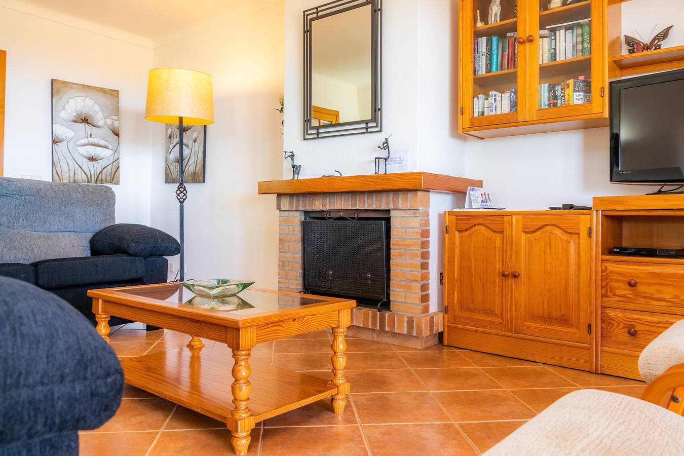Foto 6 von 31: Villa „Es Puig“ mit Berg- und Meerblick, Balkon, Terrassen, Garten und Pool