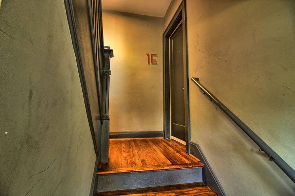Elegant Minimalist Gem w/ Private backyard, W/D 1