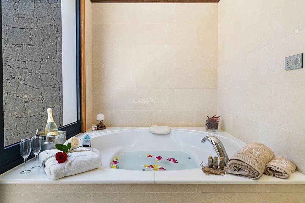 Foto 11 von 29: Traumhafte Villa mit privatem Pool nahe dem Meer