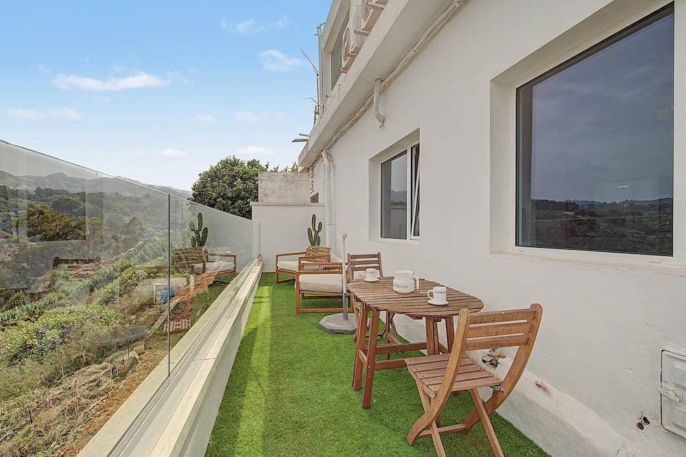 Ferienwohnung 'Mit wunderbarer Aussicht' mit Meerblick, WLAN und Klimaanlage 1