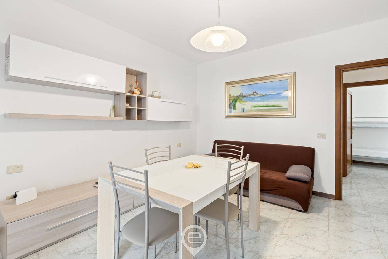 Foto 5 von 31: Ferienwohnung für 4 Personen mit Balkon/Terrasse