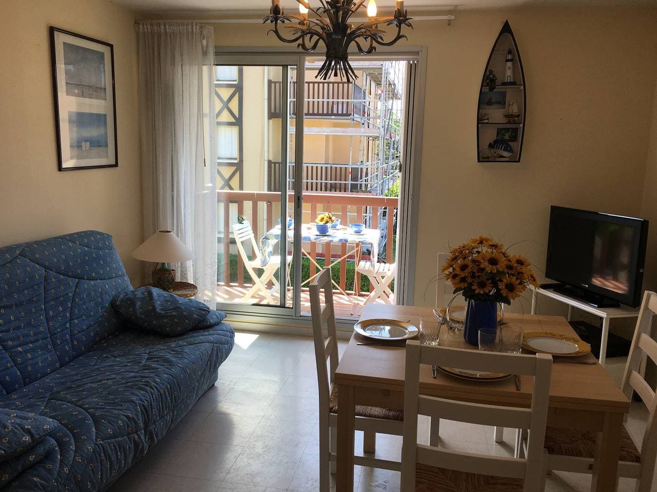 2-Zimmer-Wohnung in Strandnähe, großer Balkon, ruhige Lage, Parkplatz - Cabourg 1