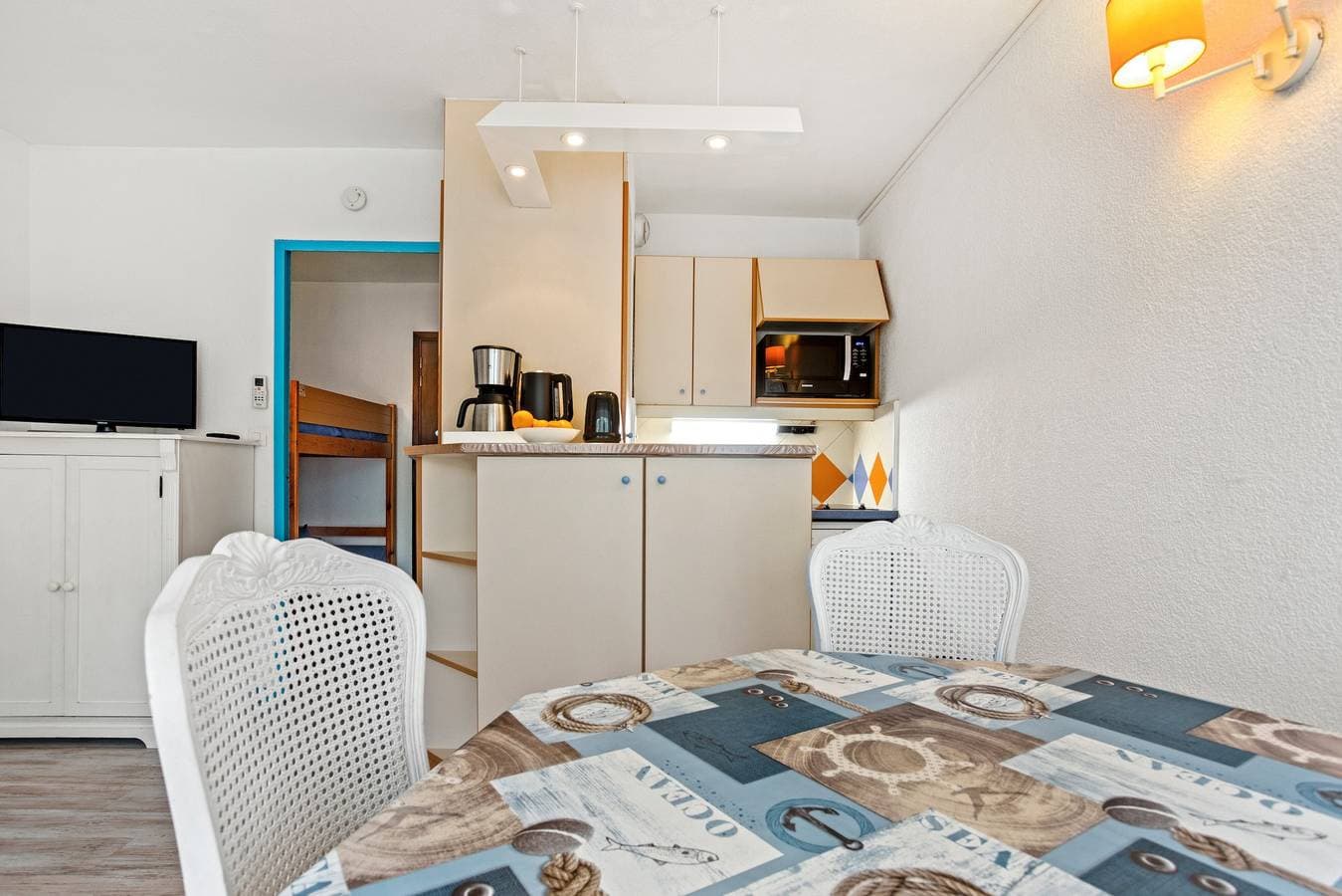 Foto 6 von 24: Einzimmerapartment 'Les Parfums De Mimosas' mit privater Terrasse und Klimaanlage