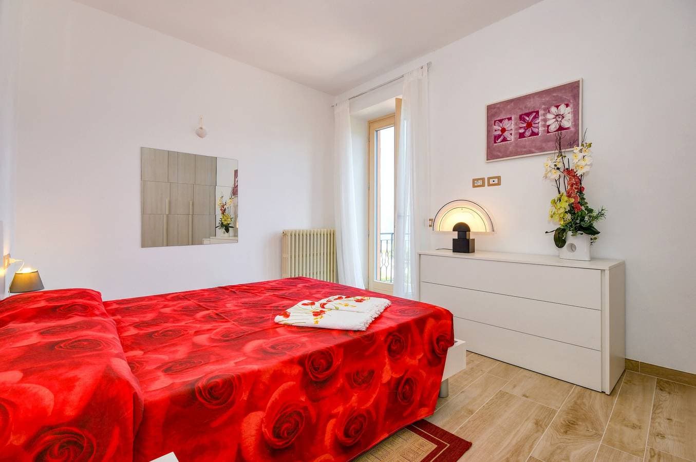 Foto 12 von 41: Ferienwohnung 'Casa Doss' mit Seeblick, privater Terrasse und WLAN