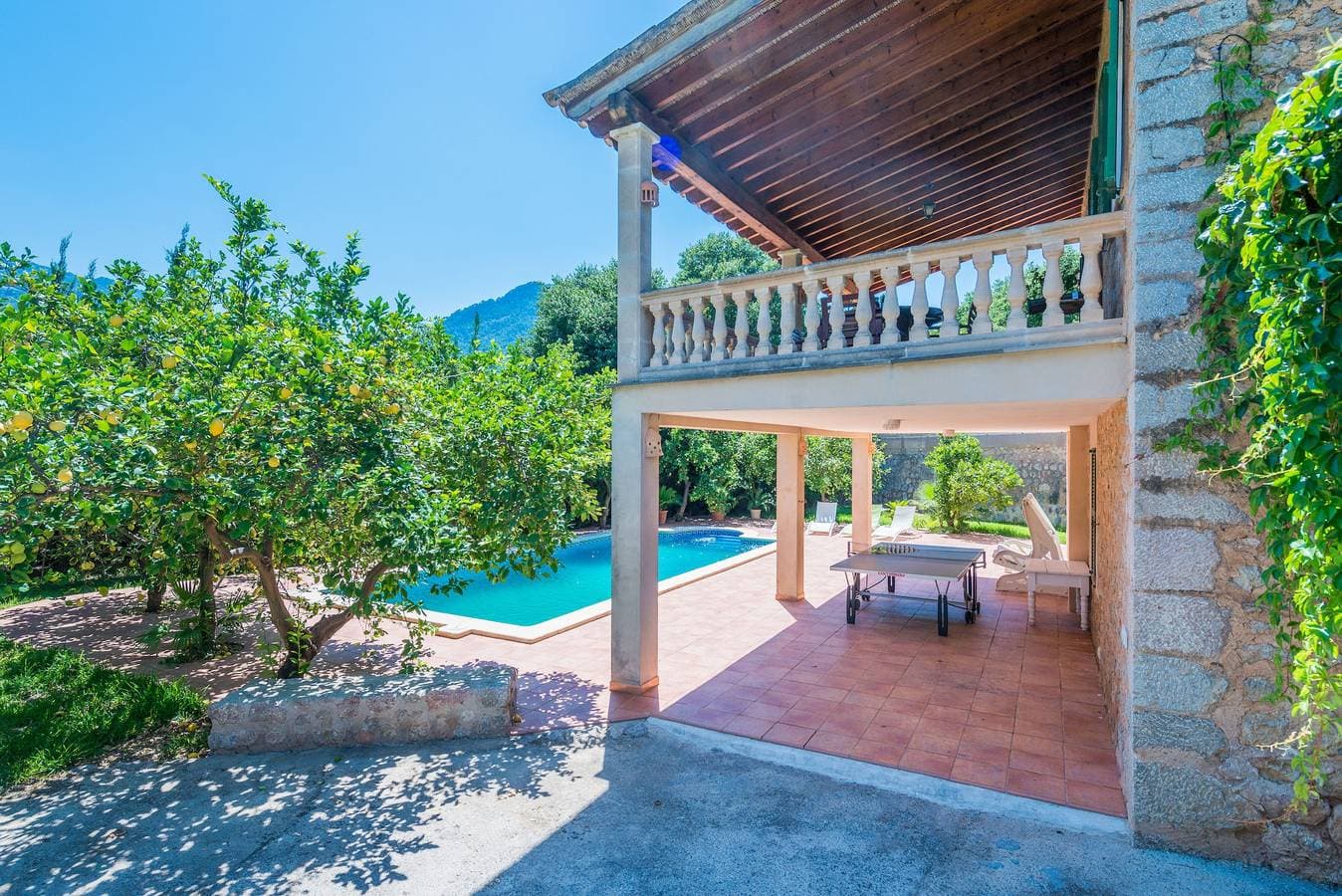 Foto 3 von 25: Villa mit Pool und Blick - Finca Can Guixe