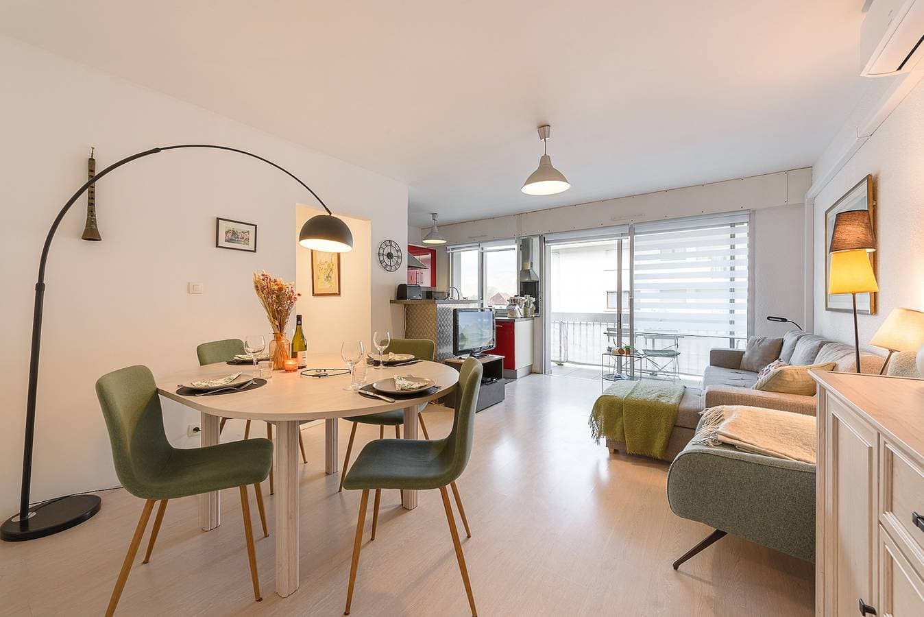 Foto 2 von 16: Ferienwohnung für 4 Personen mit Balkon