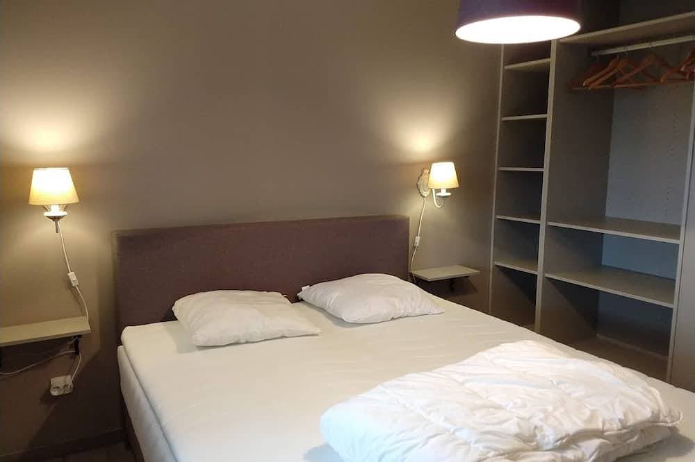 Foto 2 von 8: Mas De Vignal Gite. Cozy cottage with terrace and infinity pool