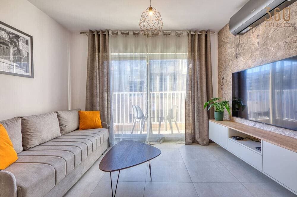 Central 2Br Home in Pieta`s Heart w/Wifi & AC ! 1