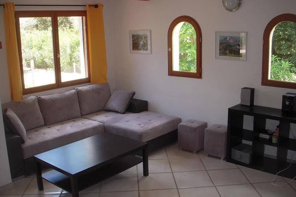 Foto 5 von 23: Ferienhaus auf parkähnlichem Privatanwesen mit Pool bei Arles in der Provence