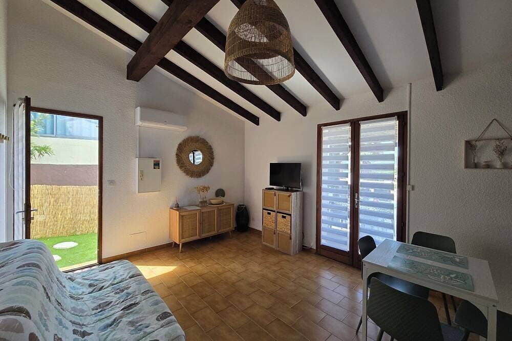 Foto 2 von 21: Santa Giulia Mini Villa mit herrlicher Meerblick-Terrasse, 400 m vom Strand.