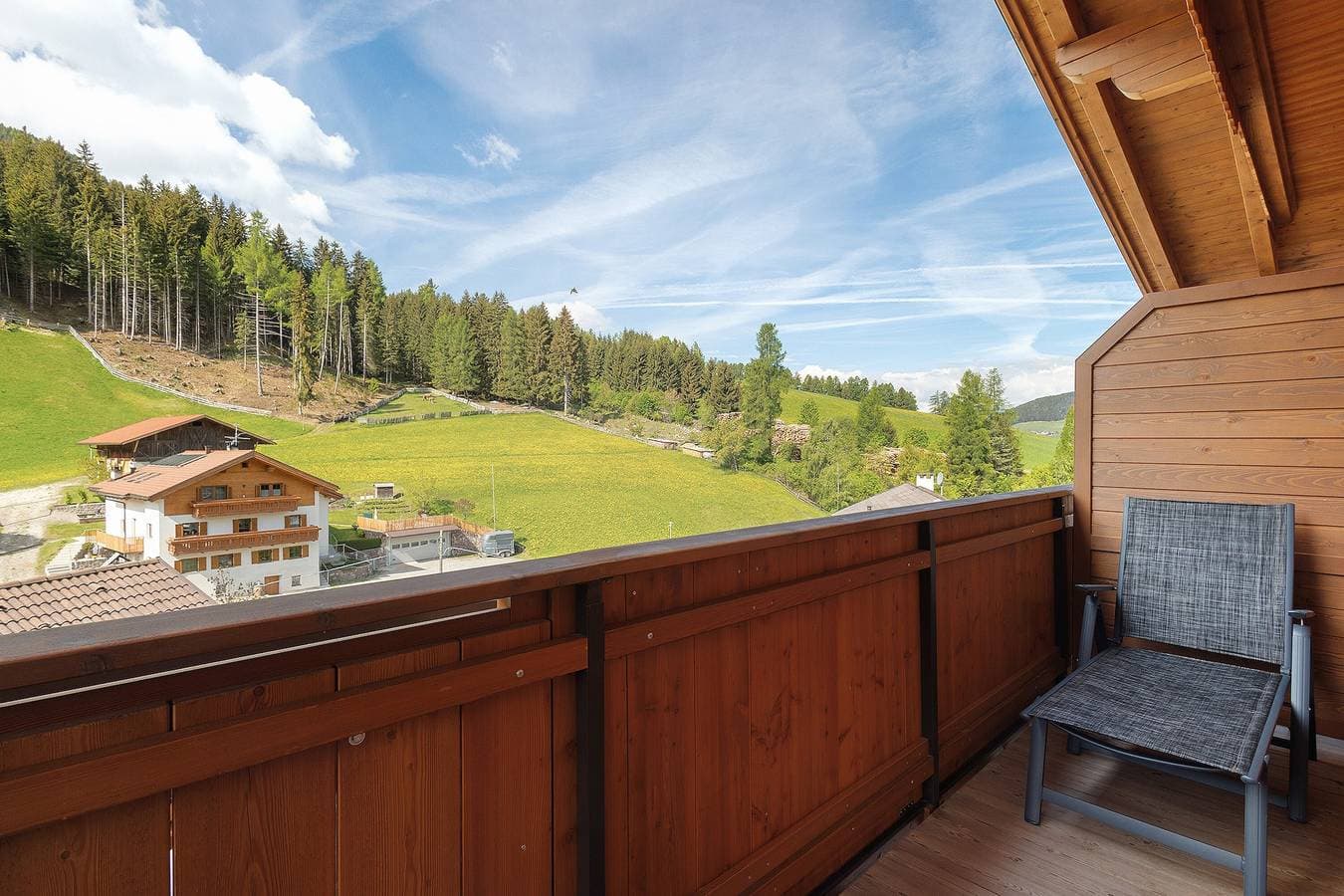 Foto 4 von 40: Apartment 'Weissbrunn Lisa' mit Bergblick, Gemeinschaftsterrasse und WLAN