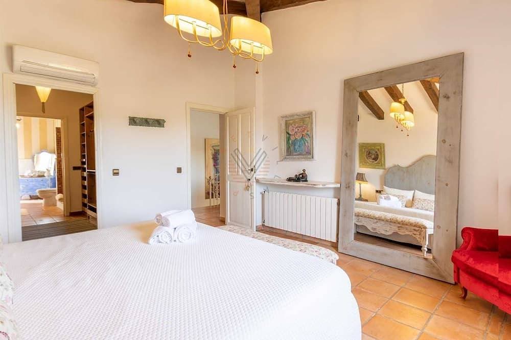 Foto 4 von 30: Charmante Villa mit Pool und Aussicht