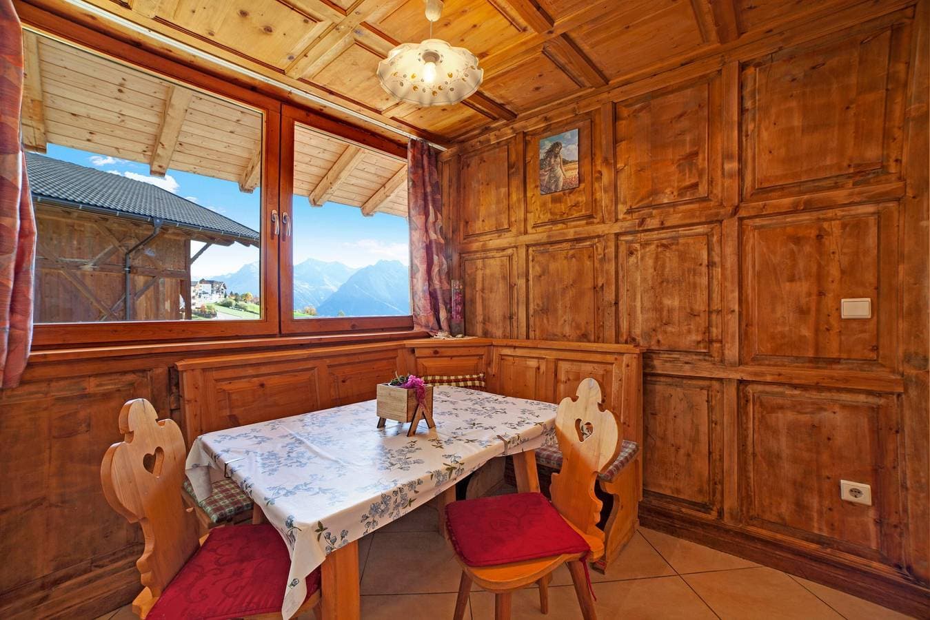 Foto 4 von 20: Ferienwohnung 'Plattnerblick' mit Bergblick, Gemeinschaftsgarten und Wi-Fi