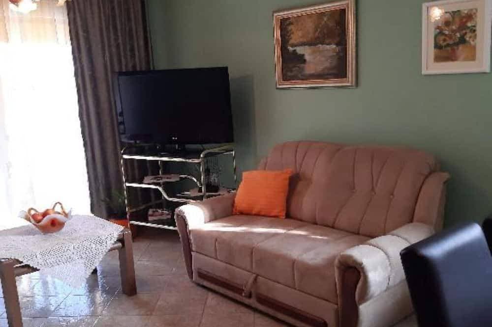 One Bedroom Apartment with Balcony 1