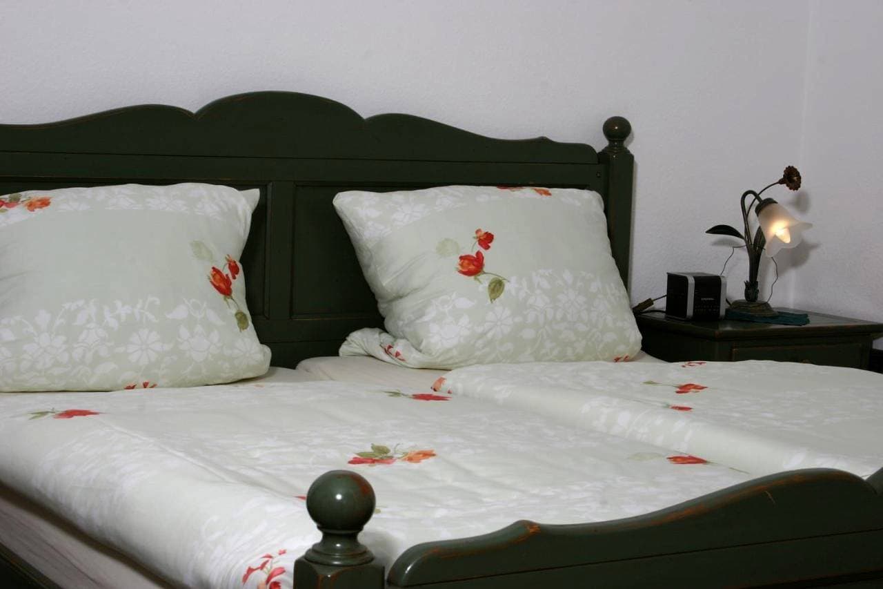 Foto 4 von 5: Double Room with Private Bathroom