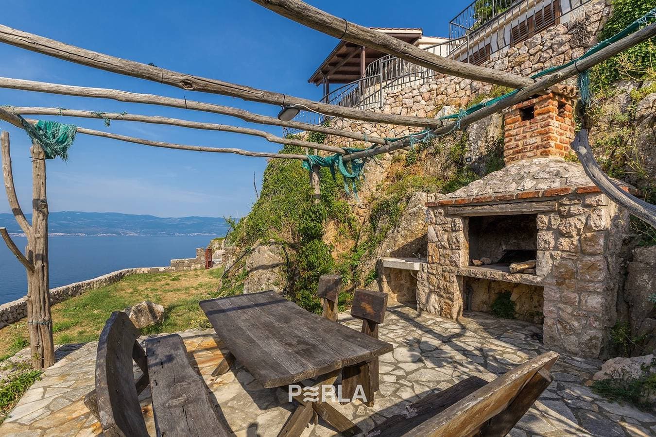 Foto 3 von 61: Ferienhaus Bella Mare mit herrlichem Meerblick 50m vom Strand in Vrbnik auf der Insel Krk
