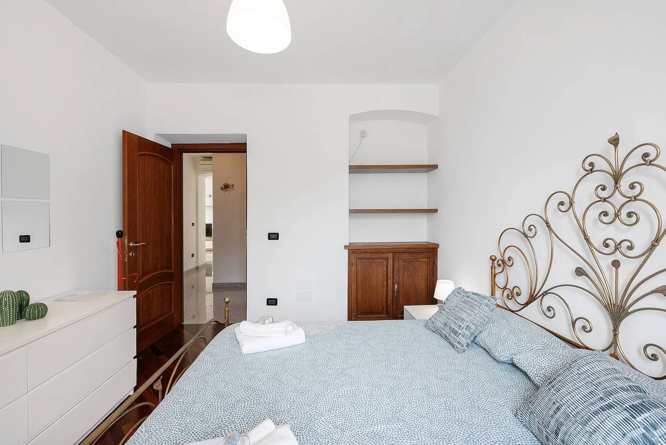 Foto 10 von 38: Mela Garden House Genova – Ruhiges Apartment mit Meerblick, WLAN & Parkplatz
