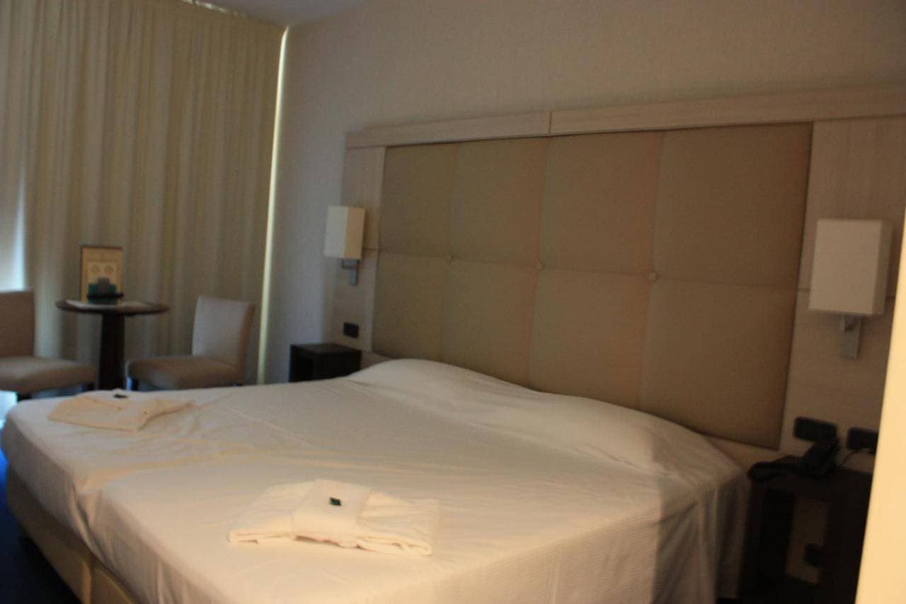 Foto 8 von 9: Double or Twin Room with Balcony - Disability Access
