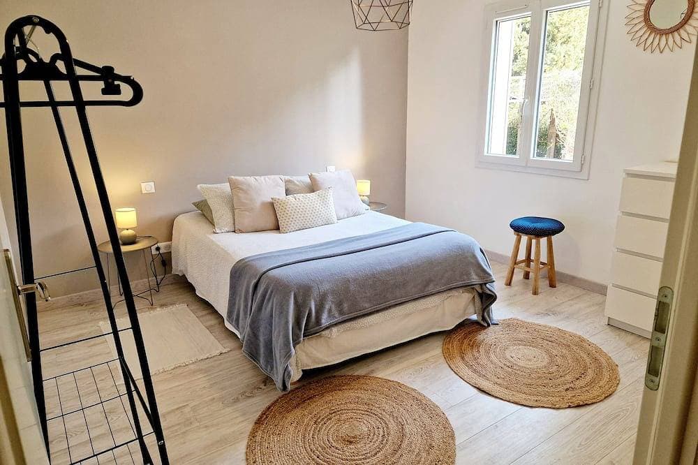 Foto 5 von 30: Villa im Grünen mit Blick auf die Alpilles.