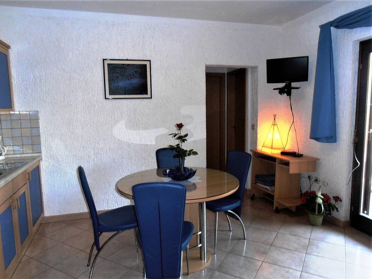 Foto 5 von 24: Comfortable Apartment with 2 bedrooms (2 adults + child)