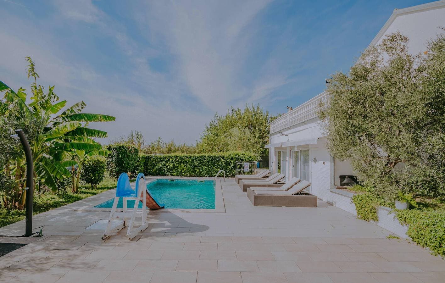 Foto 11 von 34: Charmante 2-Zimmer-Wohnung mit Pool und Terrasse in der Nähe von Brtonigla