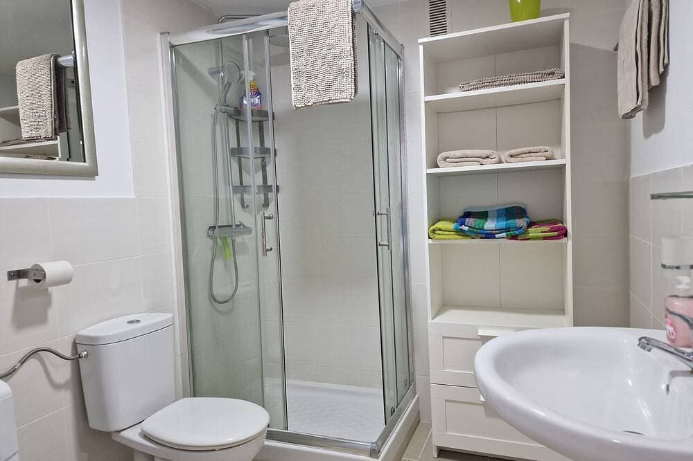 Foto 6 von 30: One Bedroom Beachside Apartment in La Cala De Mijas! The Perfect Location.