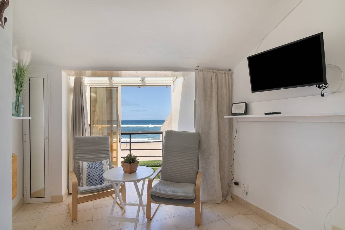 Foto 2 von 20: Ferienstudio 'Primera Linea' mit Meerblick, Balkon und Wi-Fi