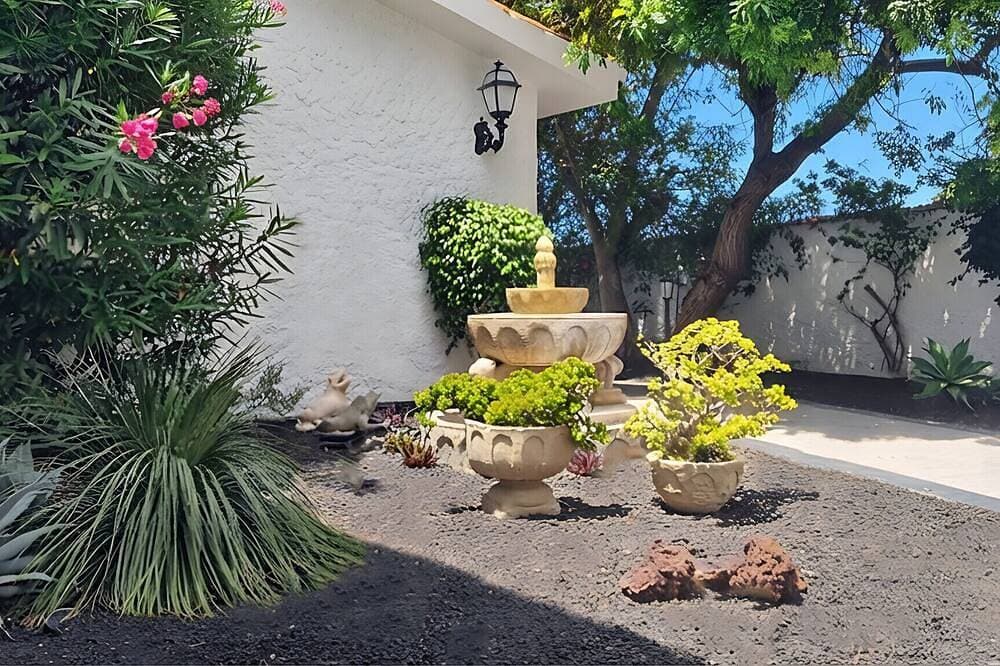 Foto 10 von 28: El Ancón, vistas al mar con terraza y jardin priva
