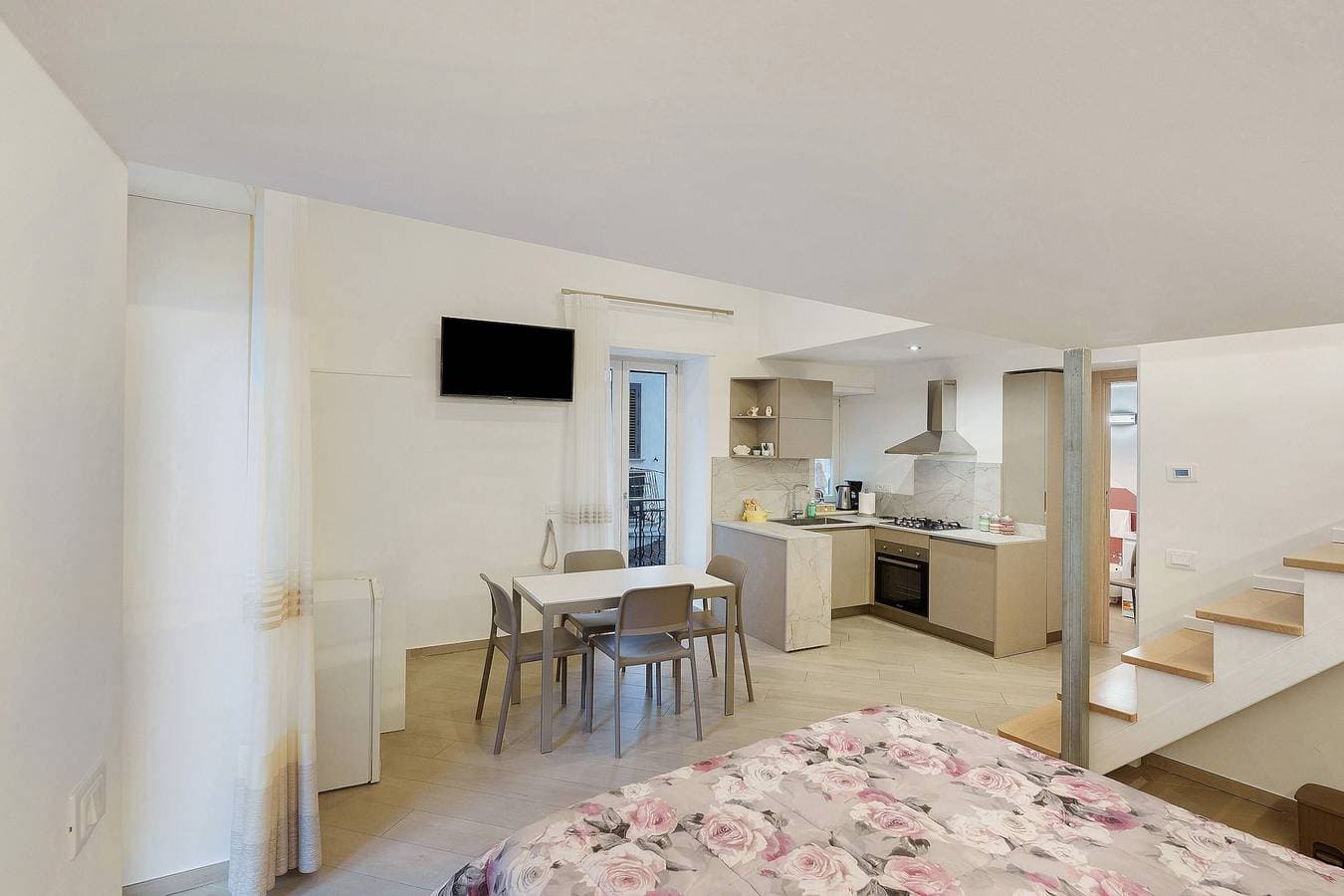 Foto 9 von 19: Ferienwohnung 'Casa Imperati' mit Bergblick, WLAN und Klimaanlage
