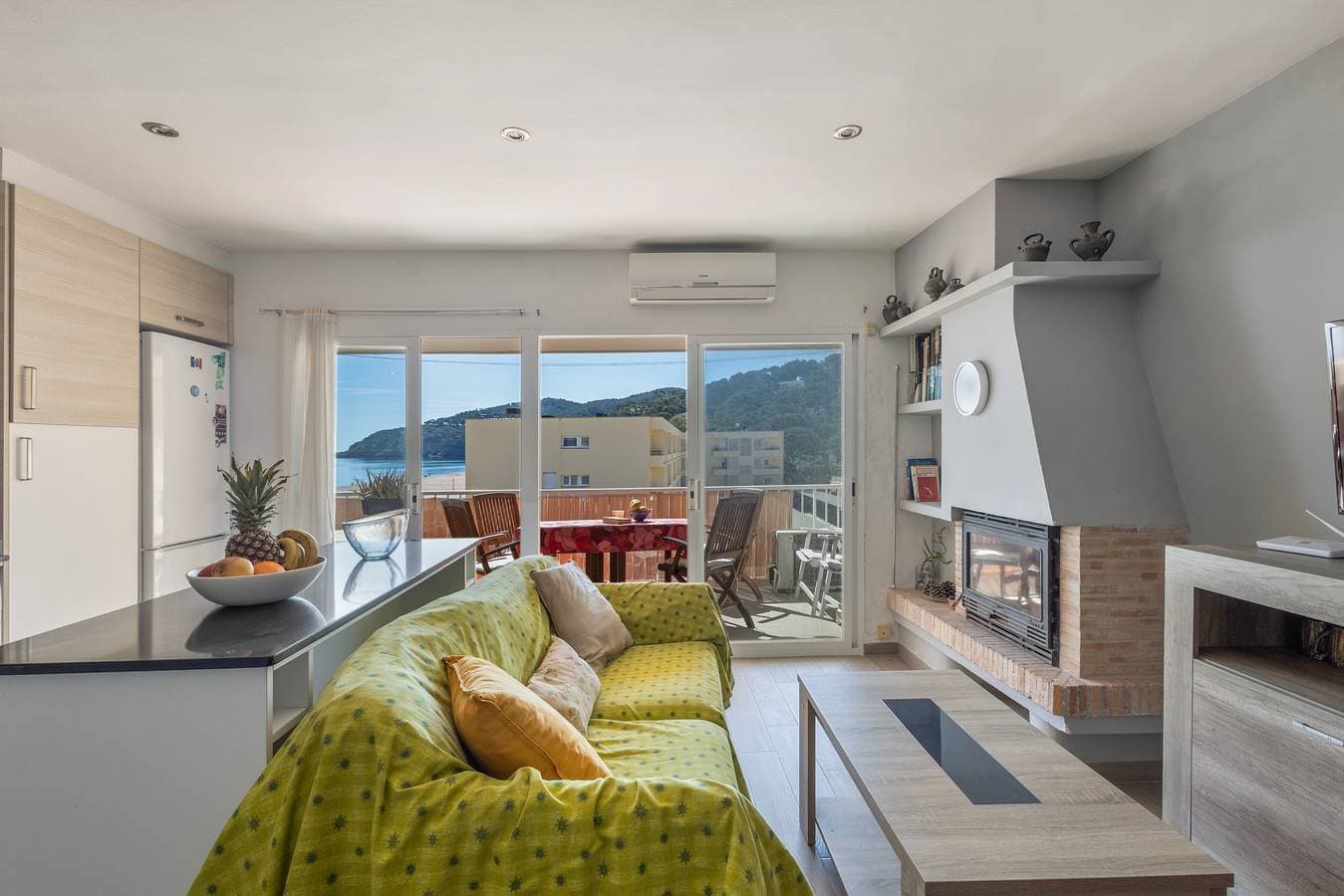 Foto 2 von 24: Apartment 'Medes F35' mit Meerblick, WLAN und Klimaanlage