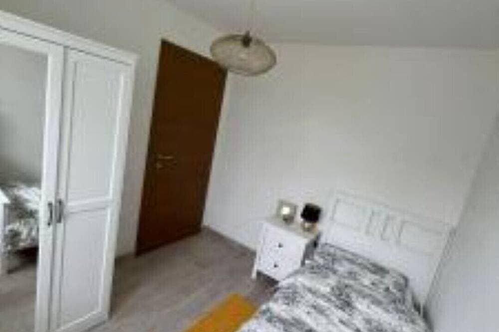 Foto 2 von 6: The Olive Grove New Apartment surrounded by greenery 15 Min from the sea