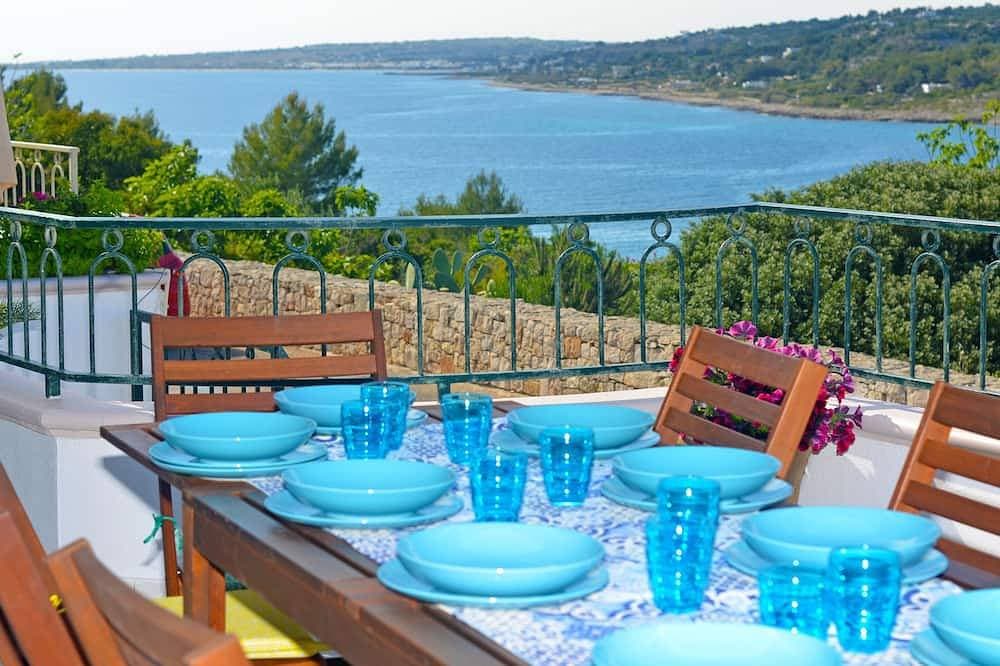 Sea View Bay House 1
