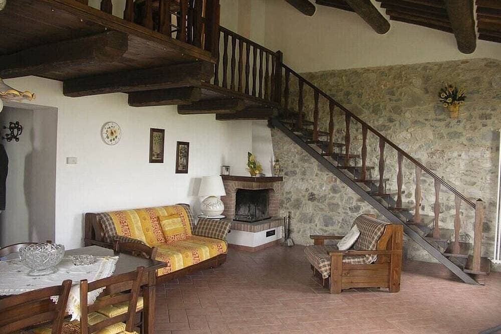Foto 3 von 23: Villa Sarta - Tuscan country villa with private pool