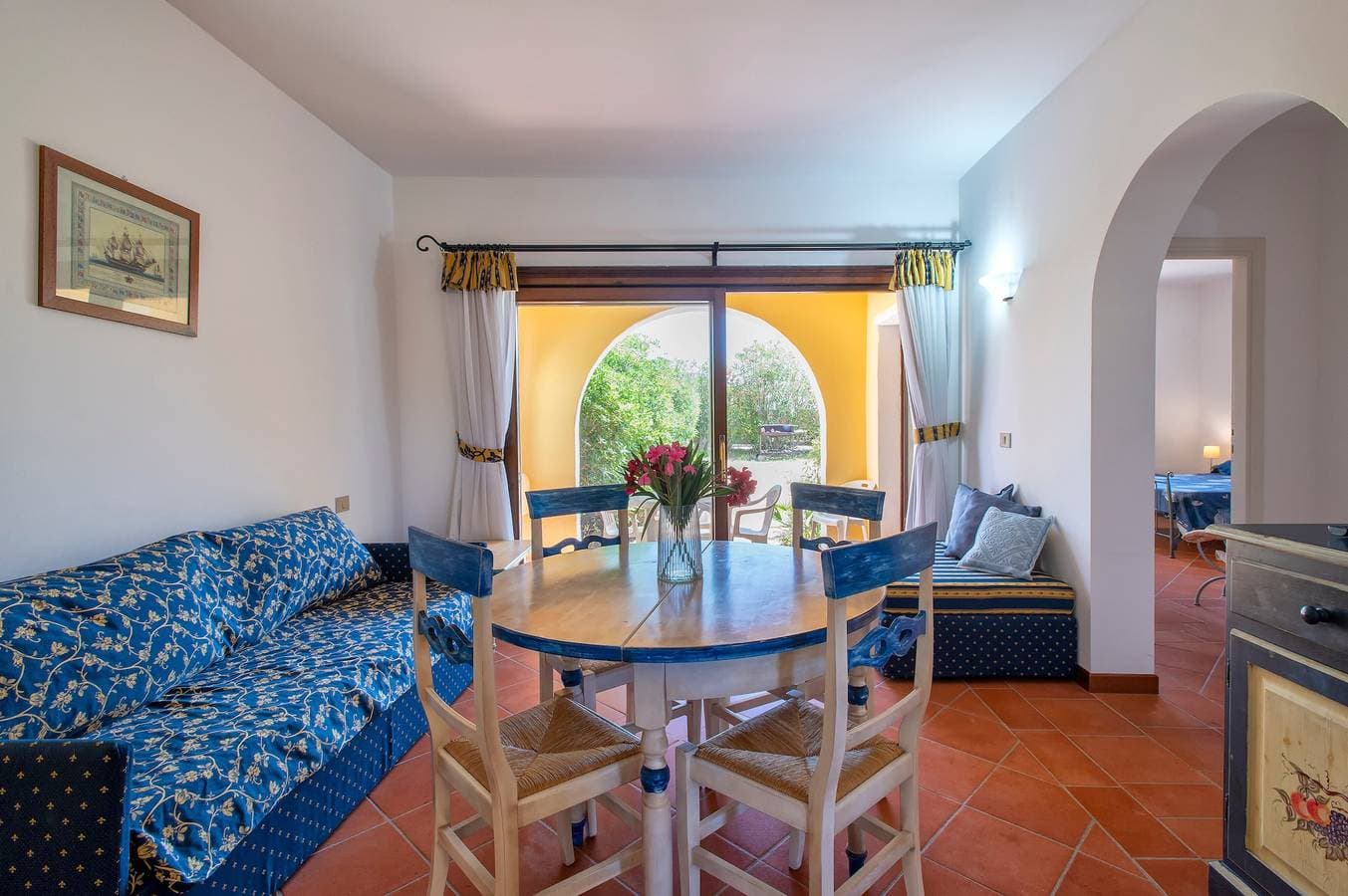 Foto 6 von 23: Ferienwohnung 'Trilocale Fiordaliso' mit Meerblick, Terrasse und Gemeinschaftspool
