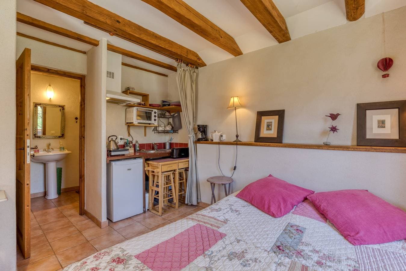Foto 5 von 26: Gîtes du Bout du Monde: Bergblick und private Terrasse