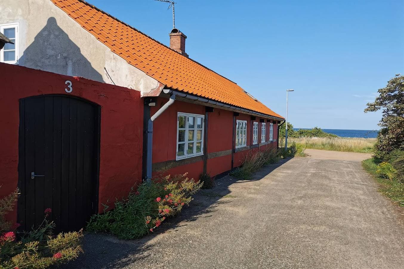 3 bedroom pet friendly home in Svaneke 1