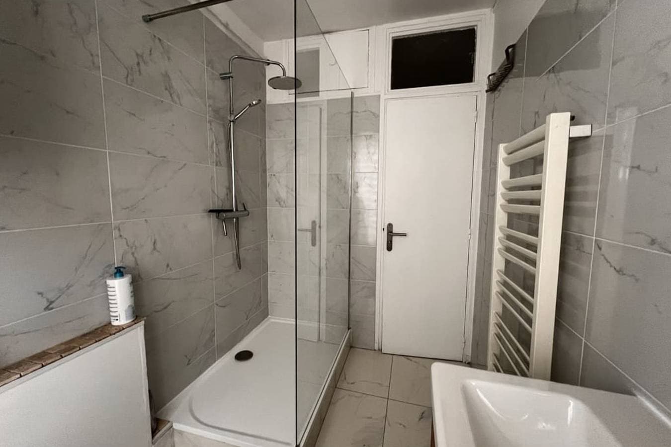 Foto 8 von 10: Bright apartment with canal view