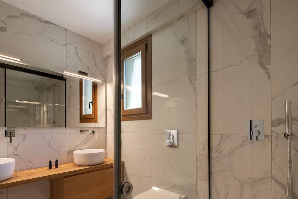 Foto 10 von 30: De.Light Boutique Villa III, Featuring Heated Pool