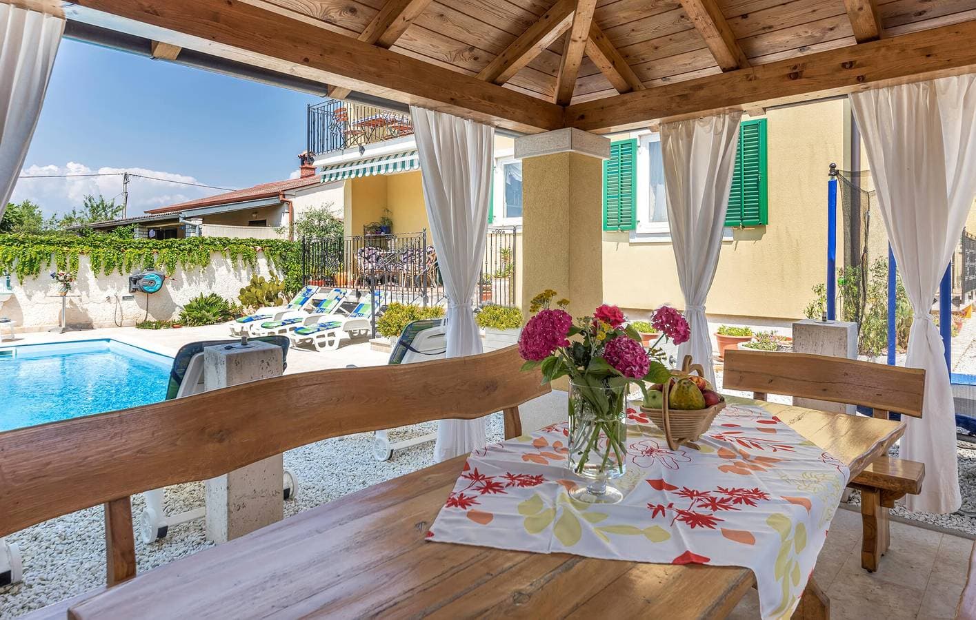 Foto 4 von 28: Gemütliche Ferienwohnung mit Pool und Terrasse, 2,5 km vom Stadtzentrum von Galizana entfernt