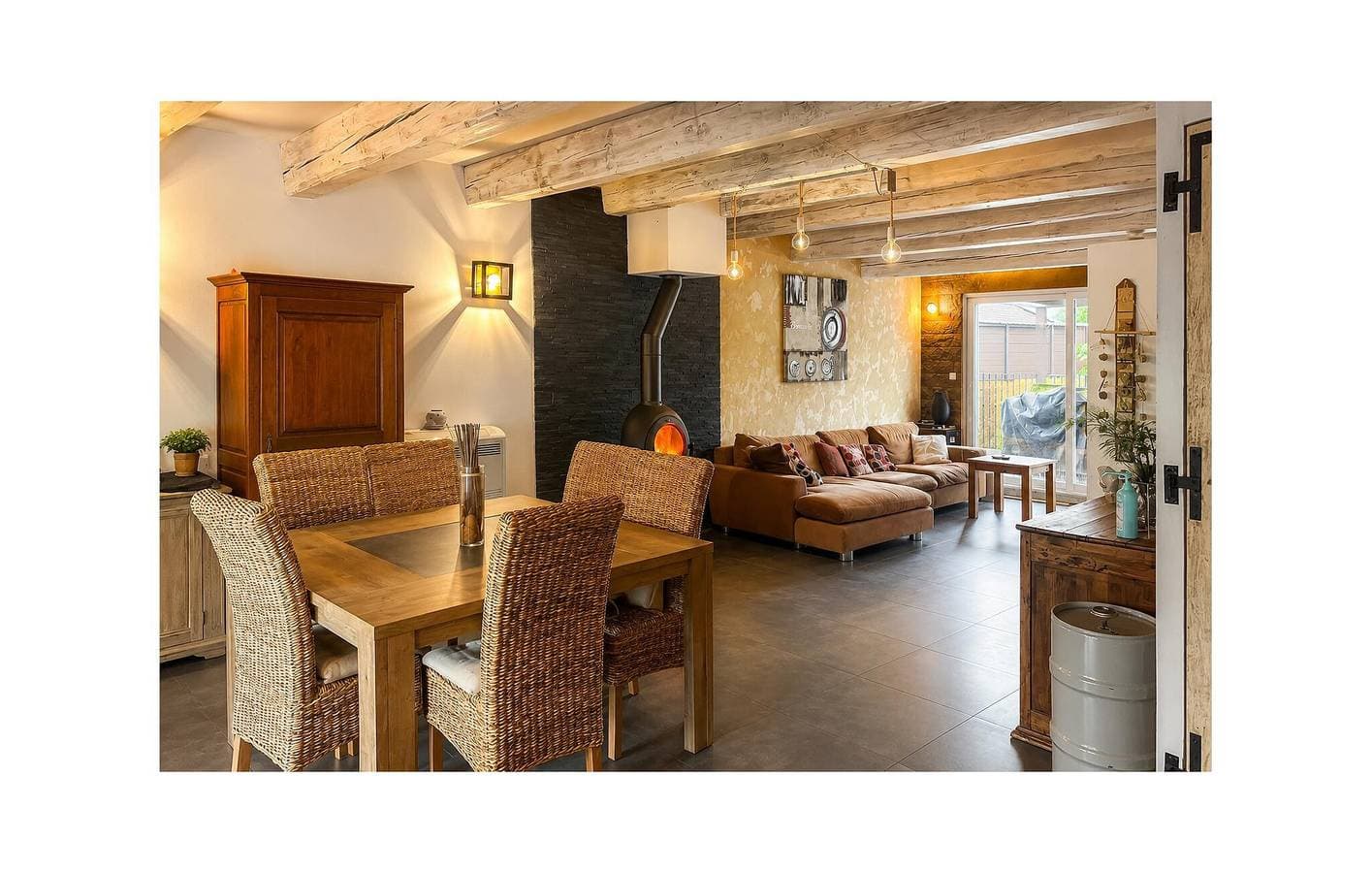 Foto 8 von 12: Moderne Wohnung mit Pool, WLAN, Klimaanlage und Terrasse in der Nähe von Titi Pizza