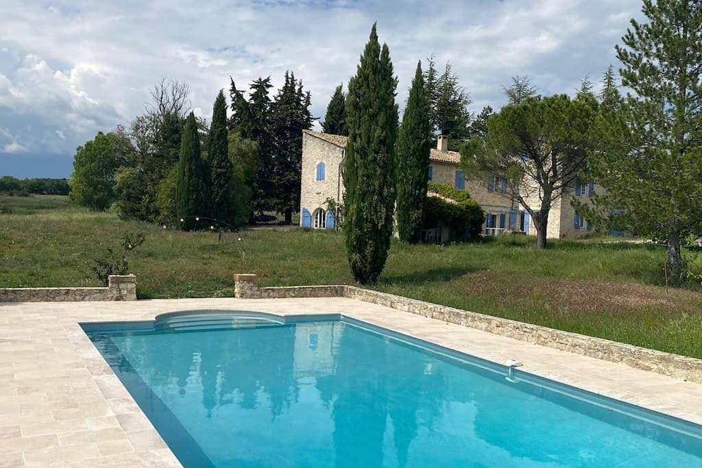 Gite Nature & Bien-Être avec piscine 1