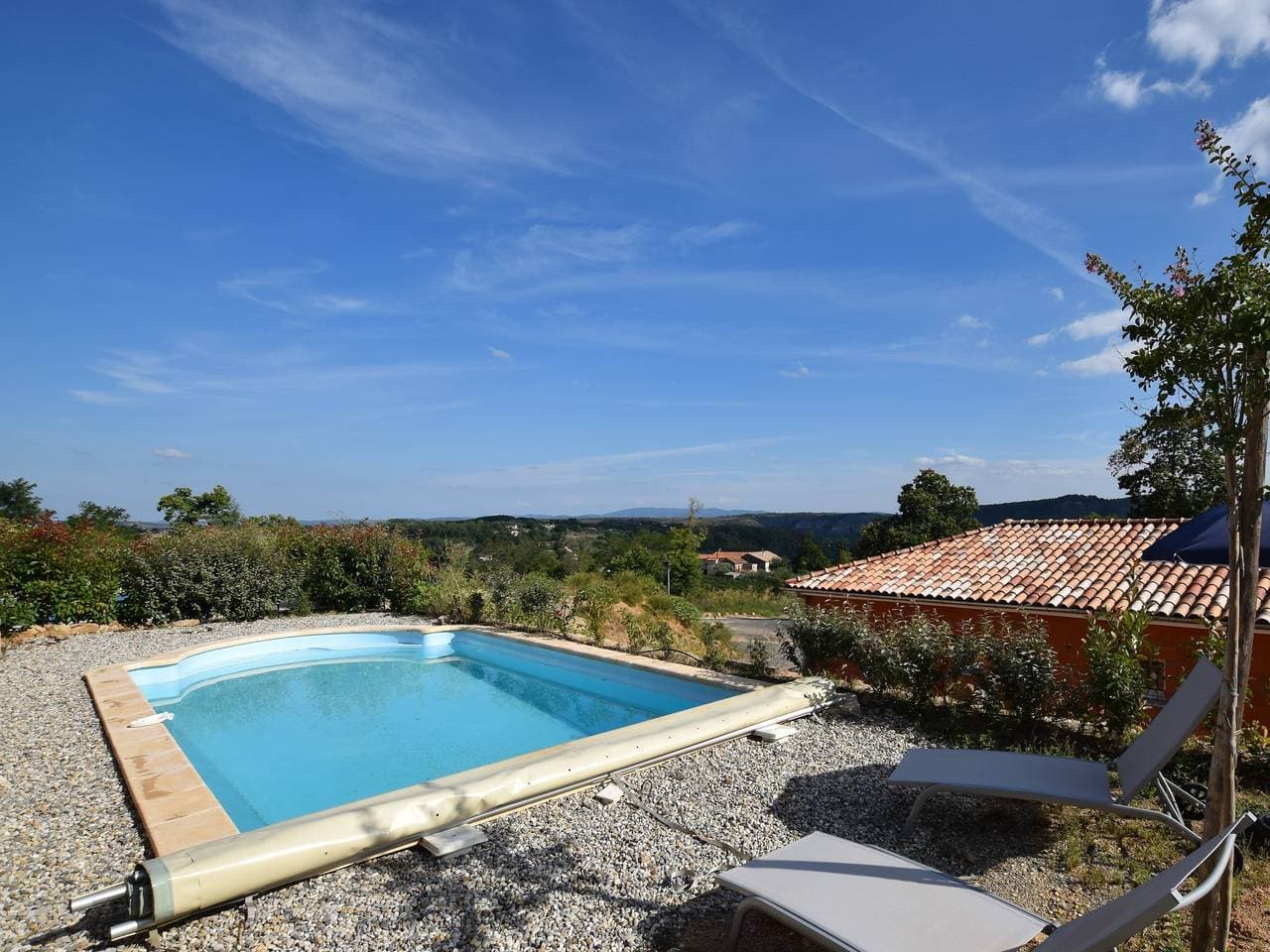 Foto 4 von 70: Villa in Joyeuse mit Pool & Geschichte