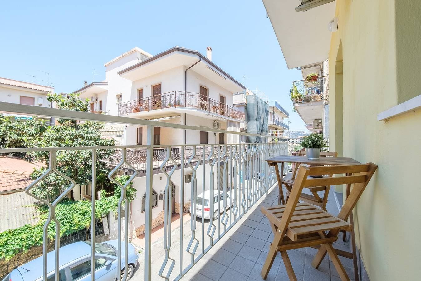Foto 7 von 30: Zimmer 'Catania' mit Balkon, WLAN und Klimaanlage
